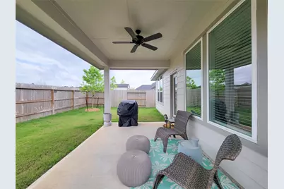 2818 Bluebonnet Ridge Drive, Conroe, TX 77304 - Photo 5