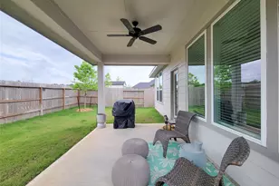 2818 Bluebonnet Ridge Dr, Conroe, TX 77304 - Photo 5