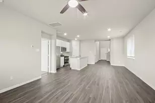 3850 Avalon Ln, Conroe, TX 77301 - Photo 3