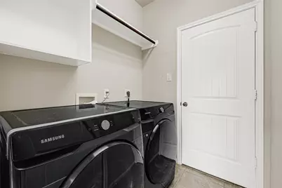 1933 Howth Avenue, Houston, TX 77051 - Photo 9