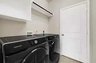 1933 Howth Ave, Houston, TX 77051 - Photo 9