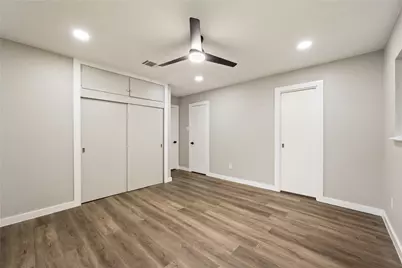 320 Burnett Drive, Baytown, TX 77520 - Photo 15
