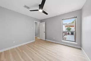 2026 Ashford Hollow Ln, Houston, TX 77077 - Photo 21