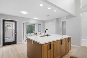 2026 Ashford Hollow Ln, Houston, TX 77077 - Photo 9