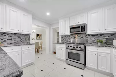 317 Avenue Of Oaks Street, Houston, TX 77009 - Photo 17