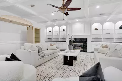 317 Avenue Of Oaks Street, Houston, TX 77009 - Photo 9