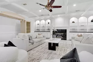 317 Avenue of Oaks St, Houston, TX 77009 - Photo 9