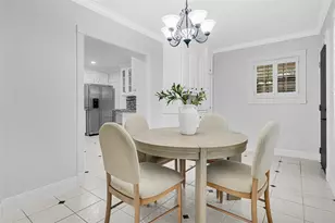 317 Avenue of Oaks St, Houston, TX 77009 - Photo 19