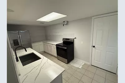 7 Sunmeadow Boulevard, Friendswood, TX 77546 - Photo 5