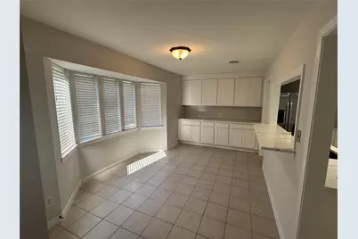 7 Sunmeadow Boulevard, Friendswood, TX 77546 - Photo 3