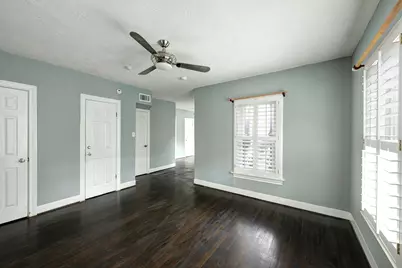 1919 W McKinney Street, Houston, TX 77019 - Photo 11