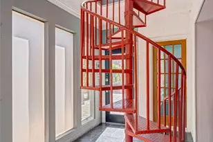 1919 W McKinney St, Houston, TX 77019 - Photo 15