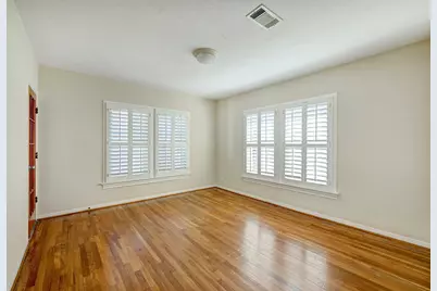 1919 W McKinney Street, Houston, TX 77019 - Photo 17
