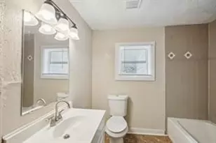 421 Clearwater St, Houston, TX 77029 - Photo 13