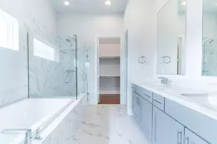 739 Bringhurst St, Houston, TX 77020 - Photo 9