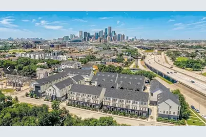 739 Bringhurst Street, Houston, TX 77020 - Photo 1