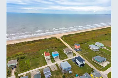 166 Ocean Breeze Drive, Crystal Beach, TX 77650 - Photo 11