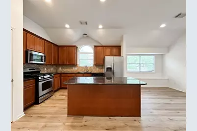 73 E Montfair Boulevard, The Woodlands, TX 77382 - Photo 15