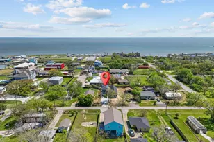 125 4th St, San Leon, TX 77539 - Photo 5