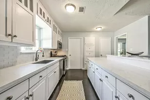 863 Seamaster Dr, Houston, TX 77062 - Photo 11