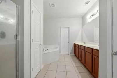 10220 Red Fern Court, Conroe, TX 77385 - Photo 15