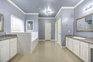 2318 Stoneburg Ct, Sugar Land, TX 77479 - Photo 31