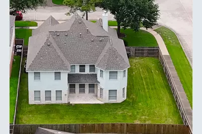 2318 Stoneburg Court, Sugar Land, TX 77479 - Photo 5