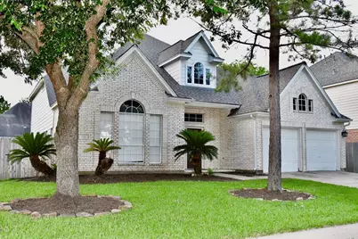 2318 Stoneburg Court, Sugar Land, TX 77479 - Photo 3