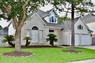 2318 Stoneburg Ct, Sugar Land, TX 77479 - Photo 3