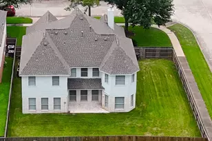 2318 Stoneburg Ct, Sugar Land, TX 77479 - Photo 47