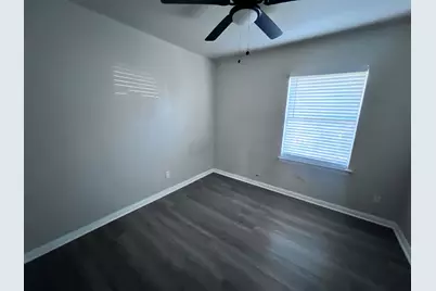 5831 Belneath Street, Houston, TX 77033 - Photo 7