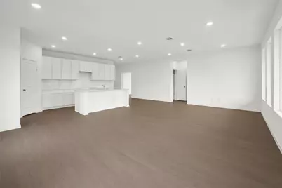 13225 Harbor Point Drive, Texas City, TX 77568 - Photo 3