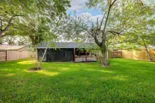 2427 Fairgreen Dr, Missouri City, TX 77489 - Photo 7