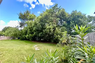 3735 Putnam Dr, Bacliff, TX 77518 - Photo 13