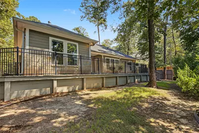 1859 E Lake Drive, Huntsville, TX 77340 - Photo 31