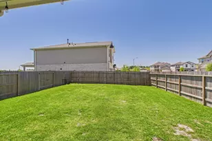 15643 Fellswood Dr, Houston, TX 77044 - Photo 25
