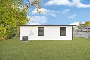 1426 17th St, Galena Park, TX 77547 - Photo 5