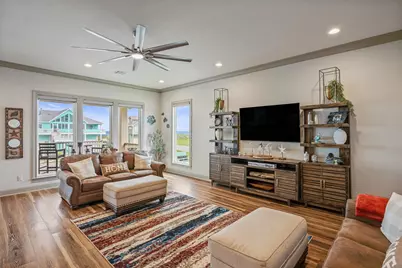 3721 Biscayne Beach Road, Crystal Beach, TX 77650 - Photo 7