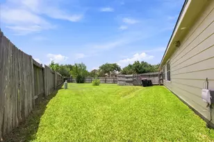 718 Sun Lodge Dr, Houston, TX 77073 - Photo 25