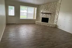 13910 Towne Way Dr, Sugar Land, TX 77498 - Photo 7