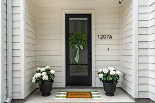 1207 E 24th St, Houston, TX 77009 - Photo 3