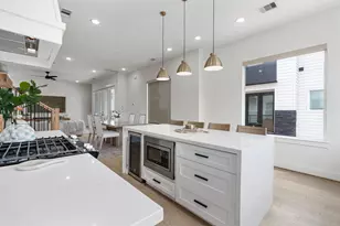 1207 E 24th St, Houston, TX 77009 - Photo 21