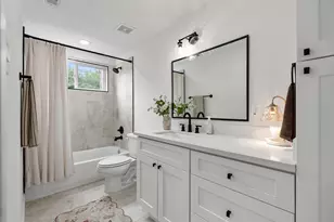 1207 E 24th St, Houston, TX 77009 - Photo 7
