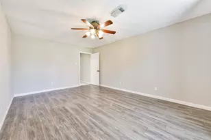 9818 Sagepike Dr, Houston, TX 77089 - Photo 13