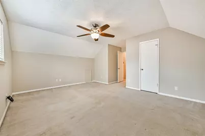 9818 Sagepike Drive, Houston, TX 77089 - Photo 17