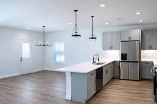 18756 Barrichello Dr, Conroe, TX 77306 - Photo 3