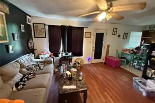 912 Midas Ln, Alvin, TX 77511 - Photo 5
