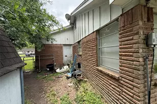 912 Midas Ln, Alvin, TX 77511 - Photo 3