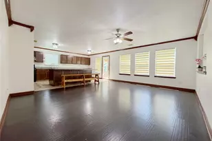 4707 Meadowthorn Ct, Friendswood, TX 77546 - Photo 9