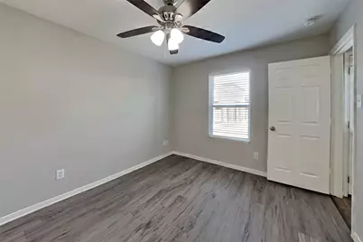 9829 Hyacinth Way, Conroe, TX 77385 - Photo 11